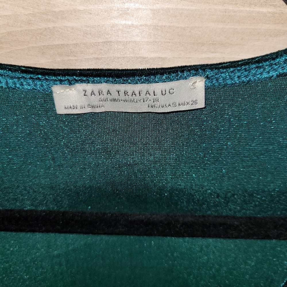 Zara crushed velvet dress - Picture 3 of 7